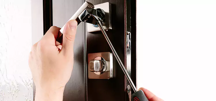 Door Lock Replacement Service Englewood