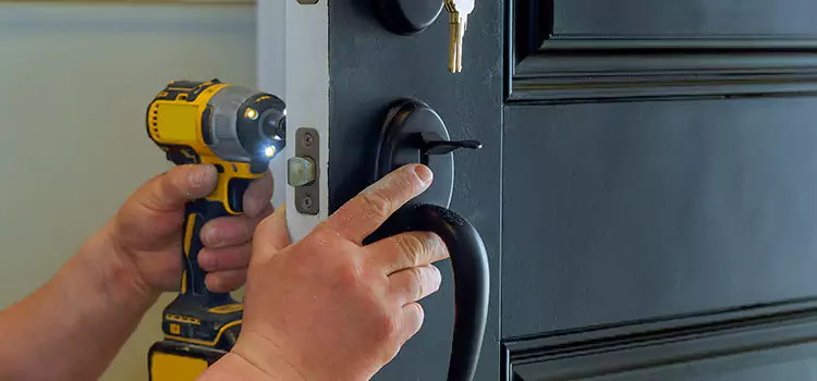 Locksmith Emergency Service Englewood