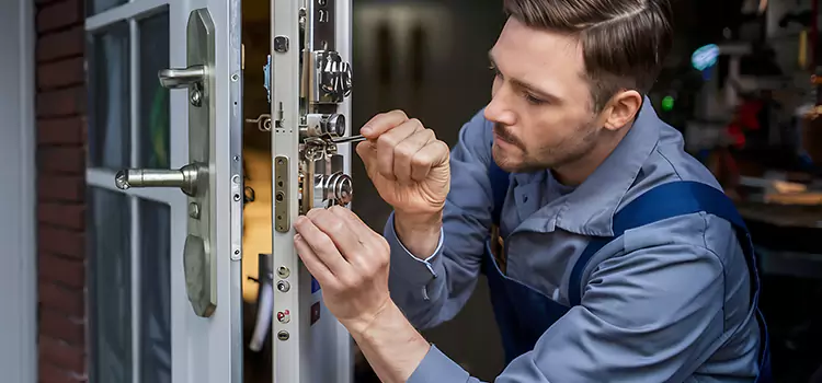 Residential Lock Installation Englewood